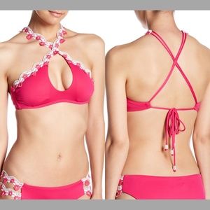 NWD $75 Isabella Rose Trellis Halter Bikini‎ Top Fuchsia Pink [SZ Small ]